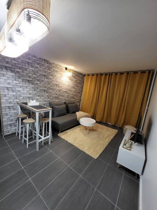 Appartement Pepite Entre Paris Et Versailles à Chaville Extérieur photo